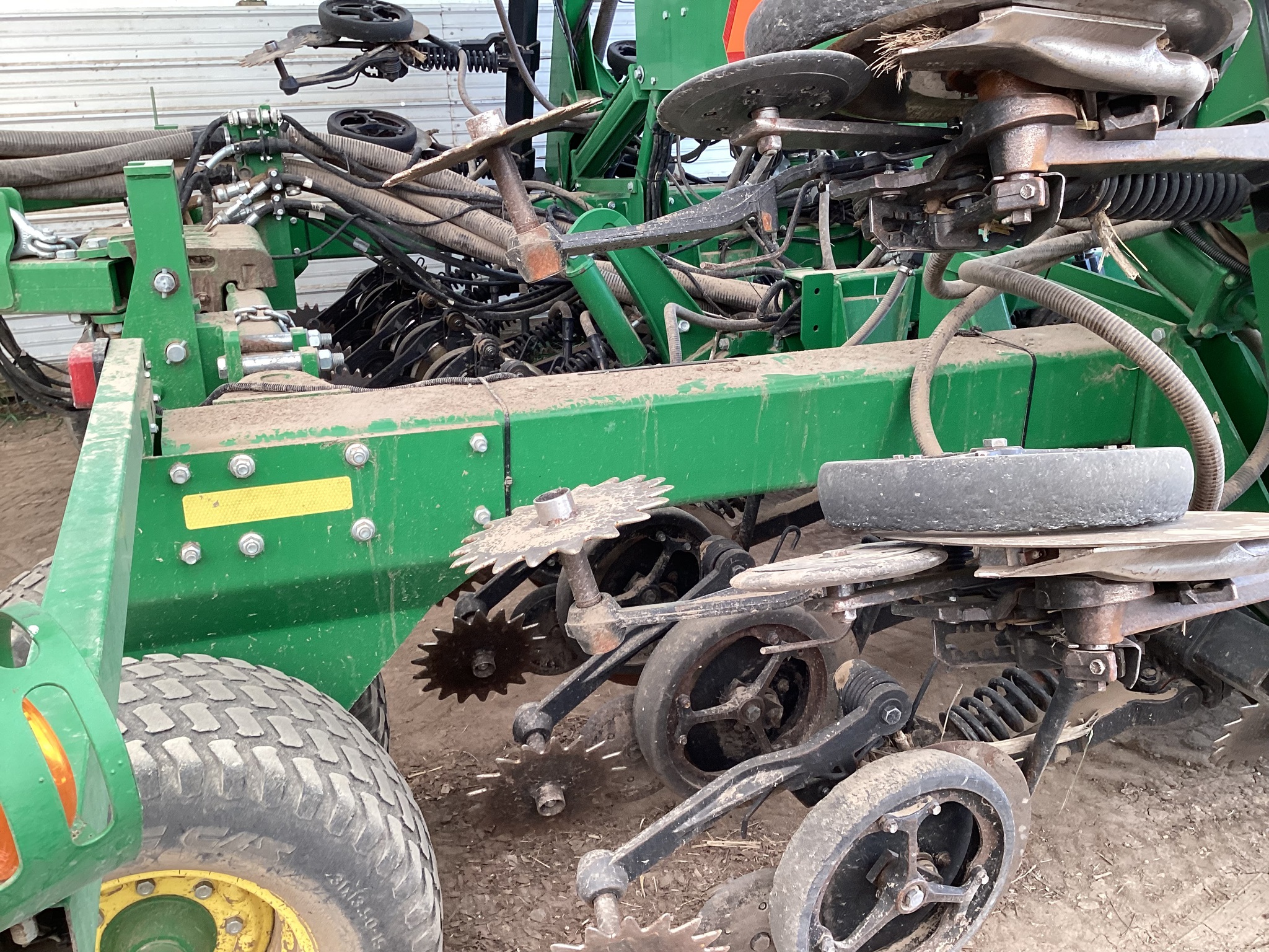 2017 John Deere 1890 Image 16