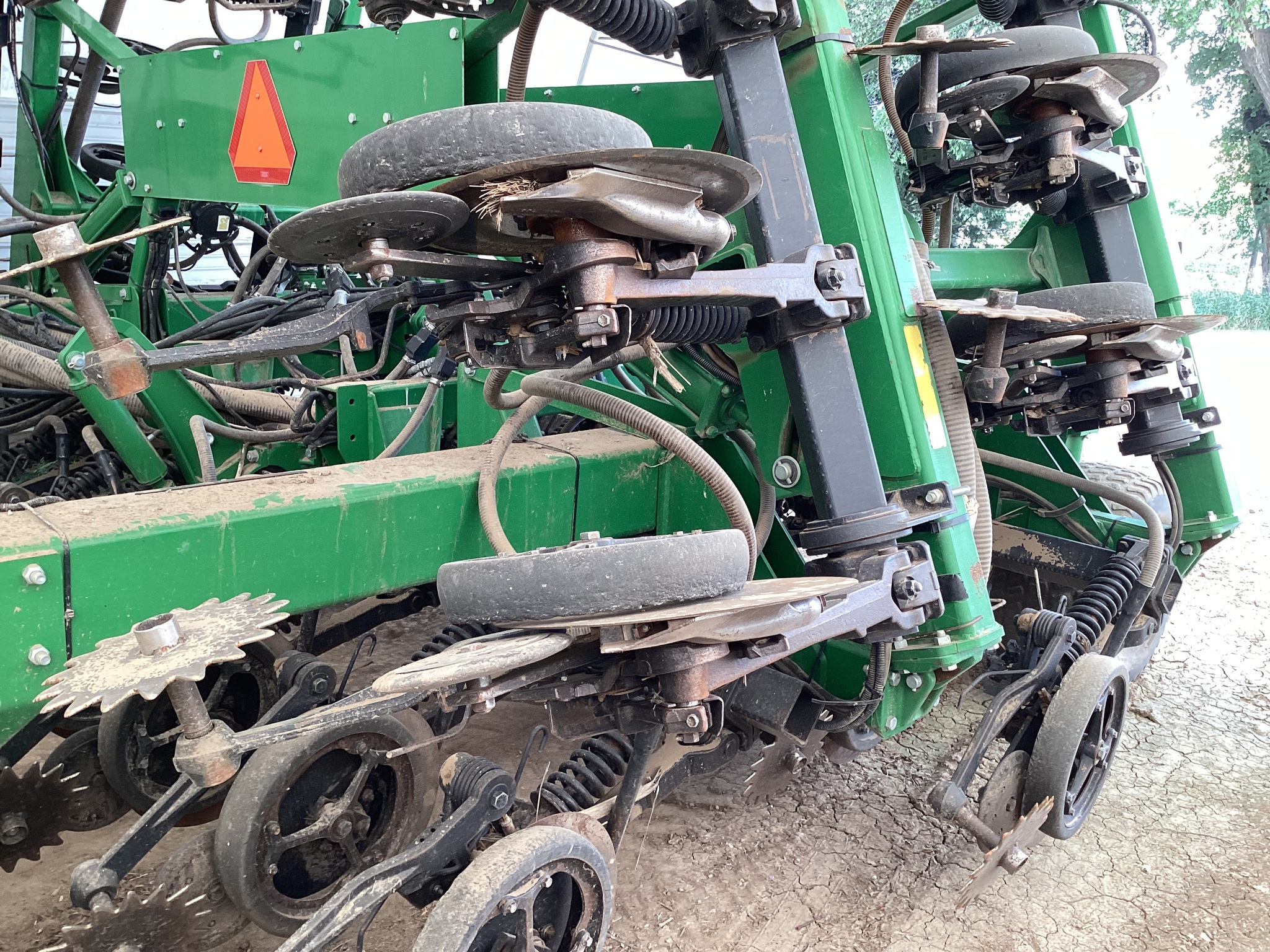 2017 John Deere 1890 Image 17