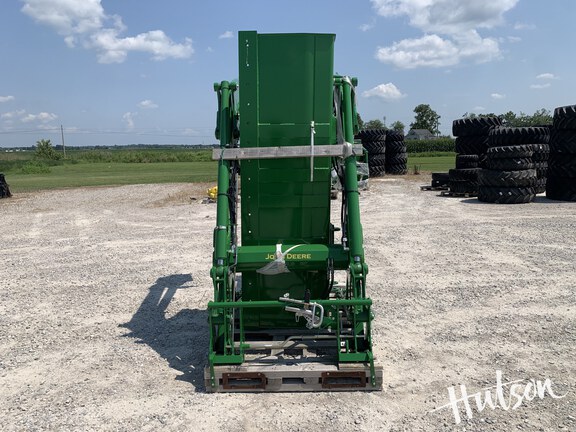 Photo of 2024 John Deere 660R