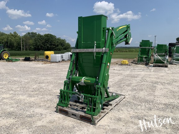 Photo of 2024 John Deere 660R