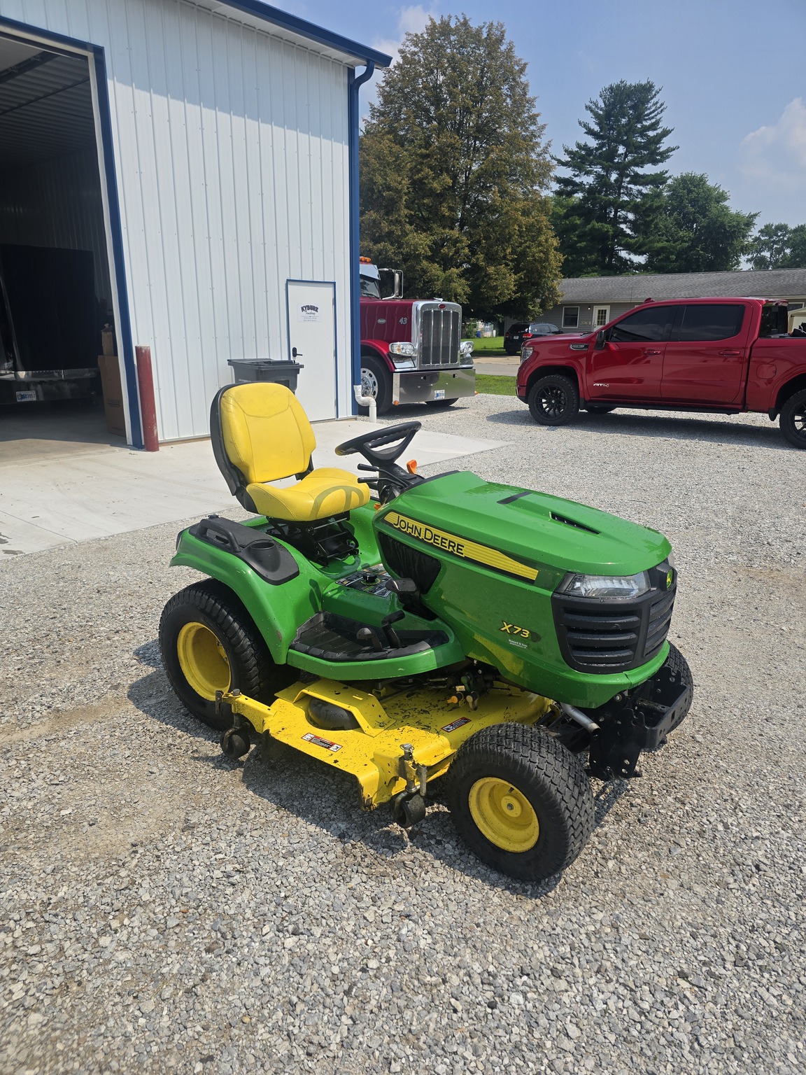 2013 John Deere X730 Image 1