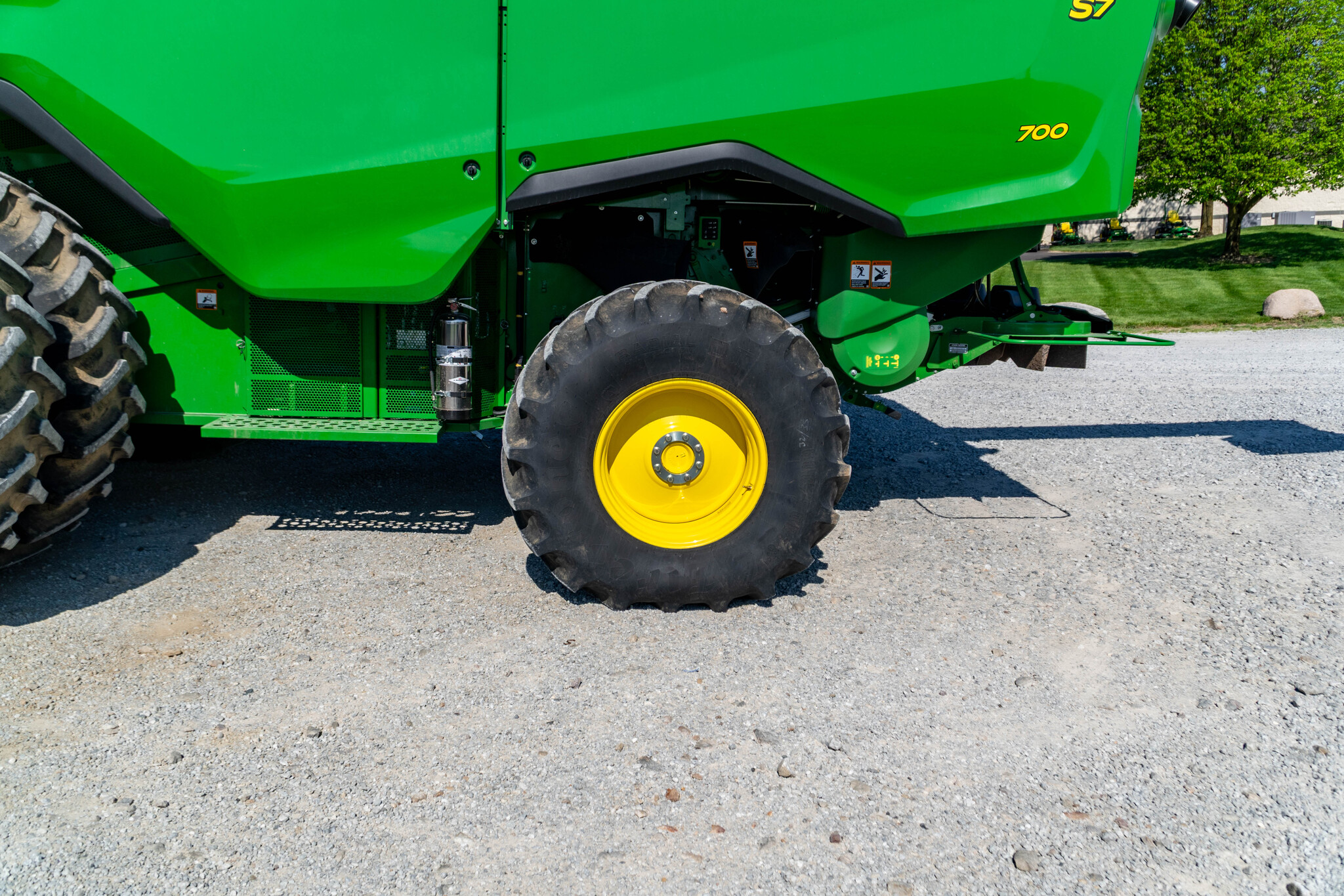 Used 2025 John Deere S7 700 Combines at Koenig Equipment in Urbana, OH - PhotoXL9