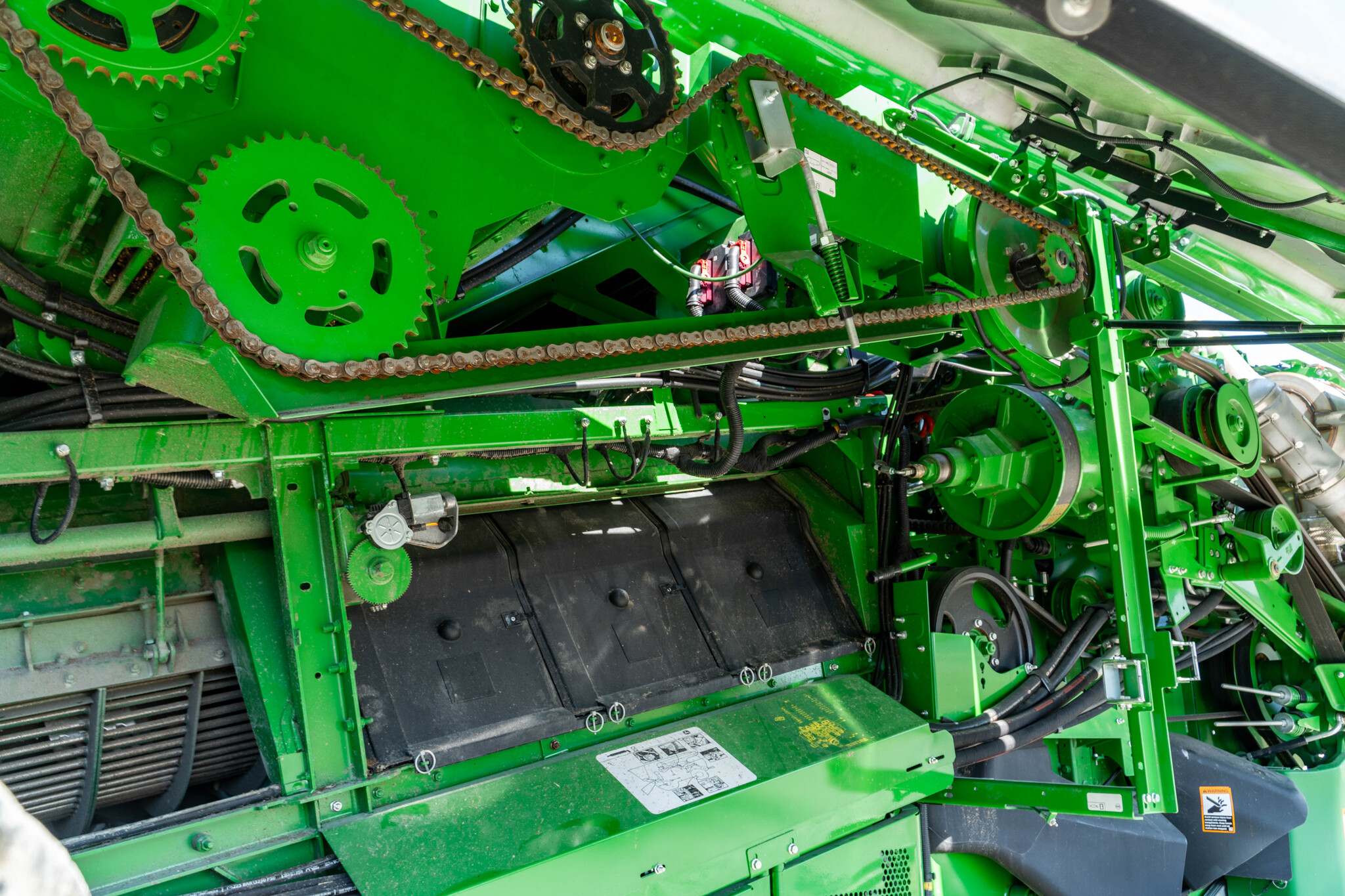 Used 2025 John Deere S7 700 Combines at Koenig Equipment in Urbana, OH - PhotoXL28