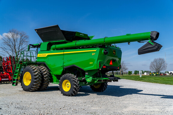 Used 2025 John Deere S7 700 Combines at Koenig Equipment in Urbana, OH - Photo2