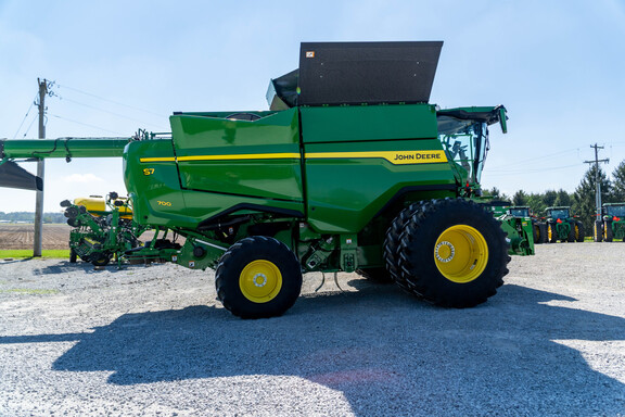 Used 2025 John Deere S7 700 Combines at Koenig Equipment in Urbana, OH - Photo5