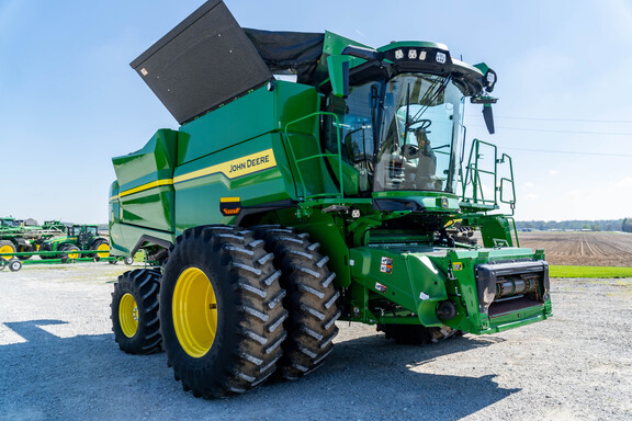 Used 2025 John Deere S7 700 Combines at Koenig Equipment in Urbana, OH - Photo6