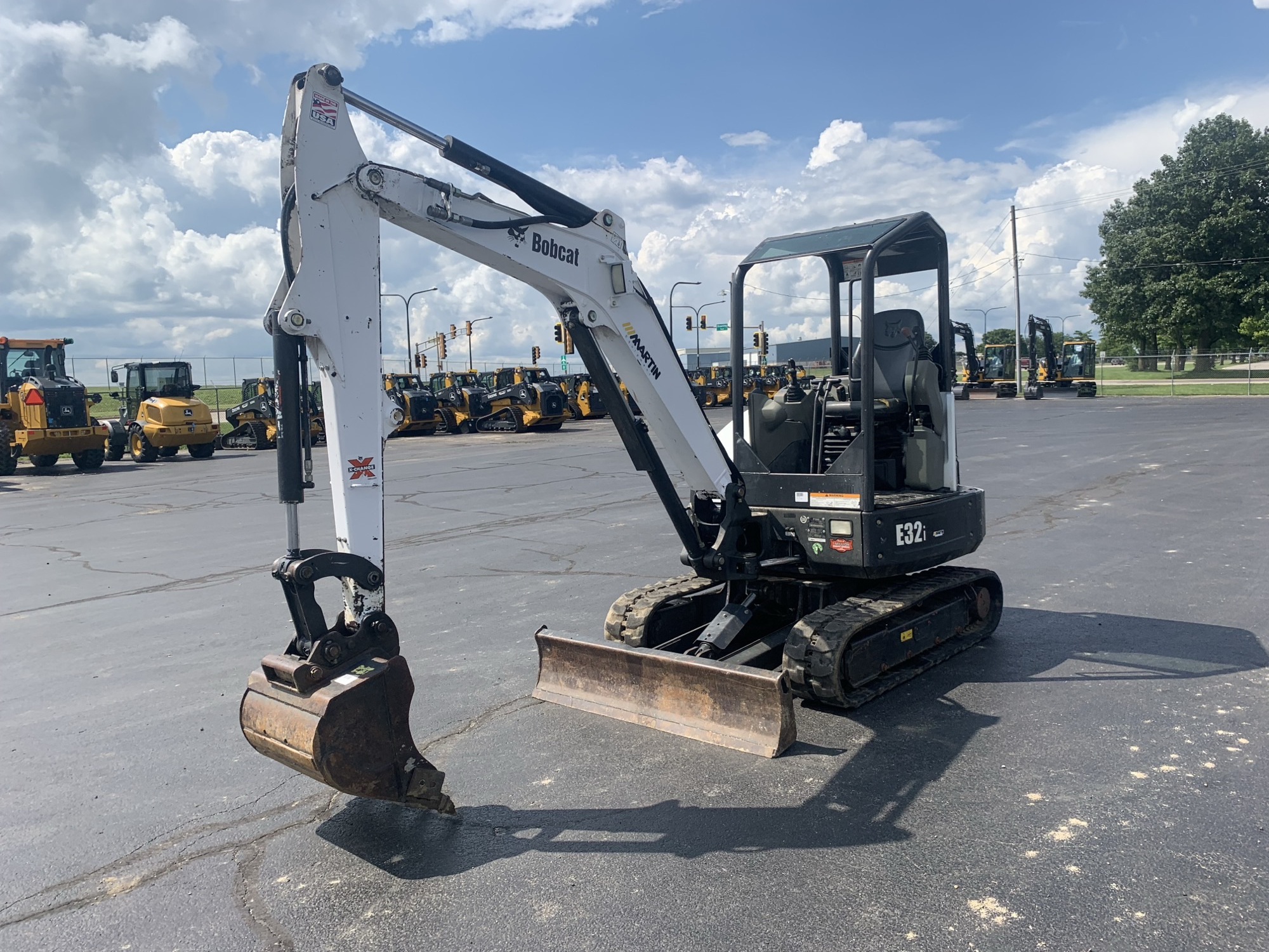 2015 Bobcat E32i Image 2