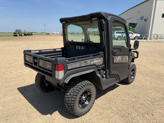 2023 John Deere XUV 835R - Photo3