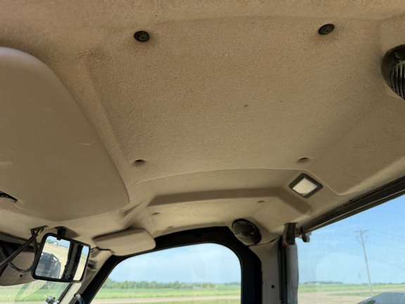 2023 John Deere XUV 835R - Photo19