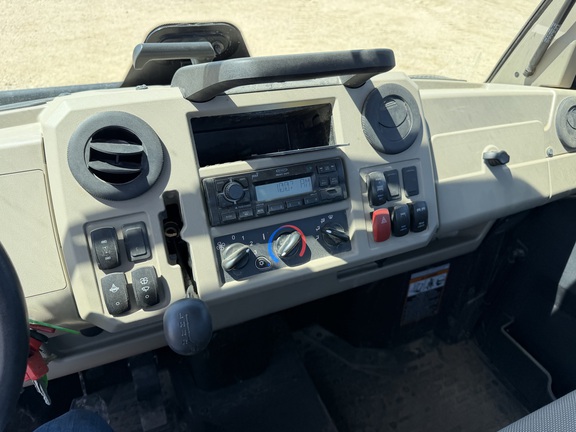 2023 John Deere XUV 835R - Photo23