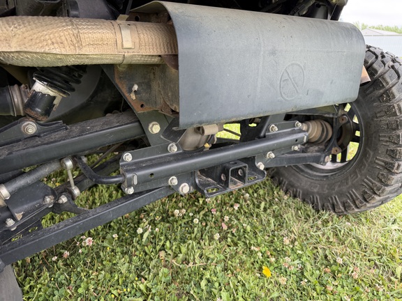2023 John Deere XUV 835R - Photo16