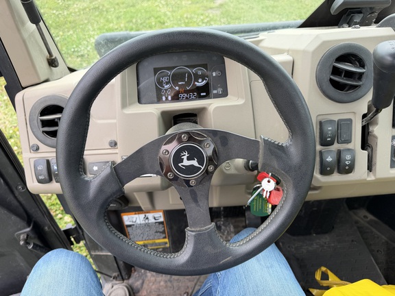 2023 John Deere XUV 835R - Photo22