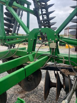2014 John Deere 2623 Image 9