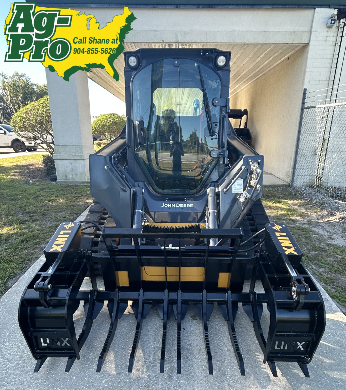 2025 John Deere 325G Image 1