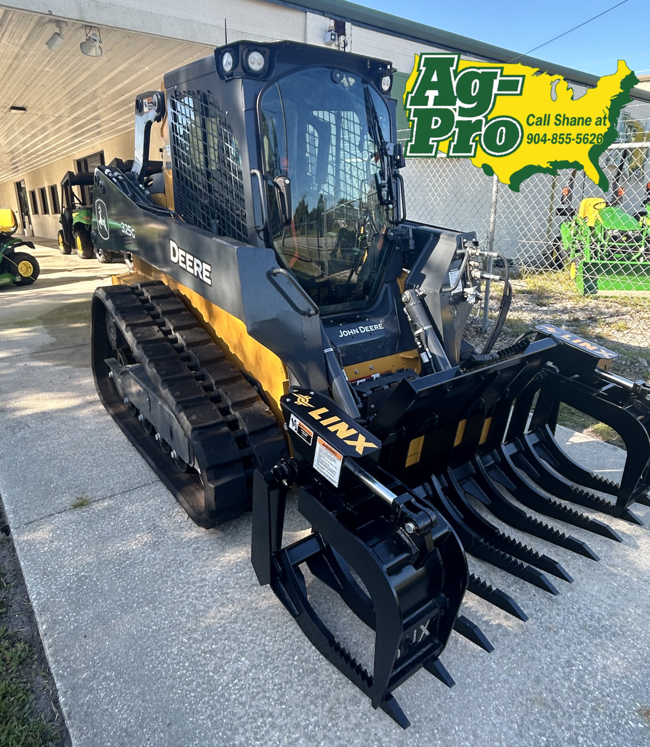 2025 John Deere 325G Image 2