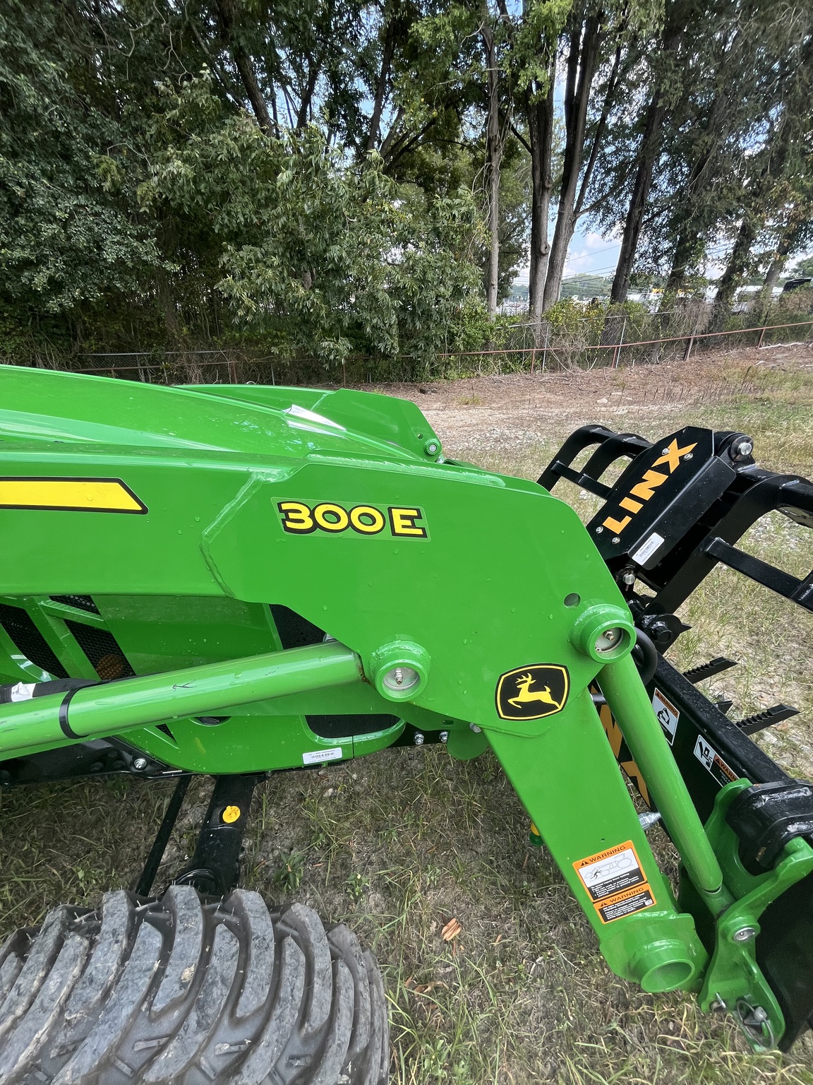 2025 John Deere 3025E Image 4