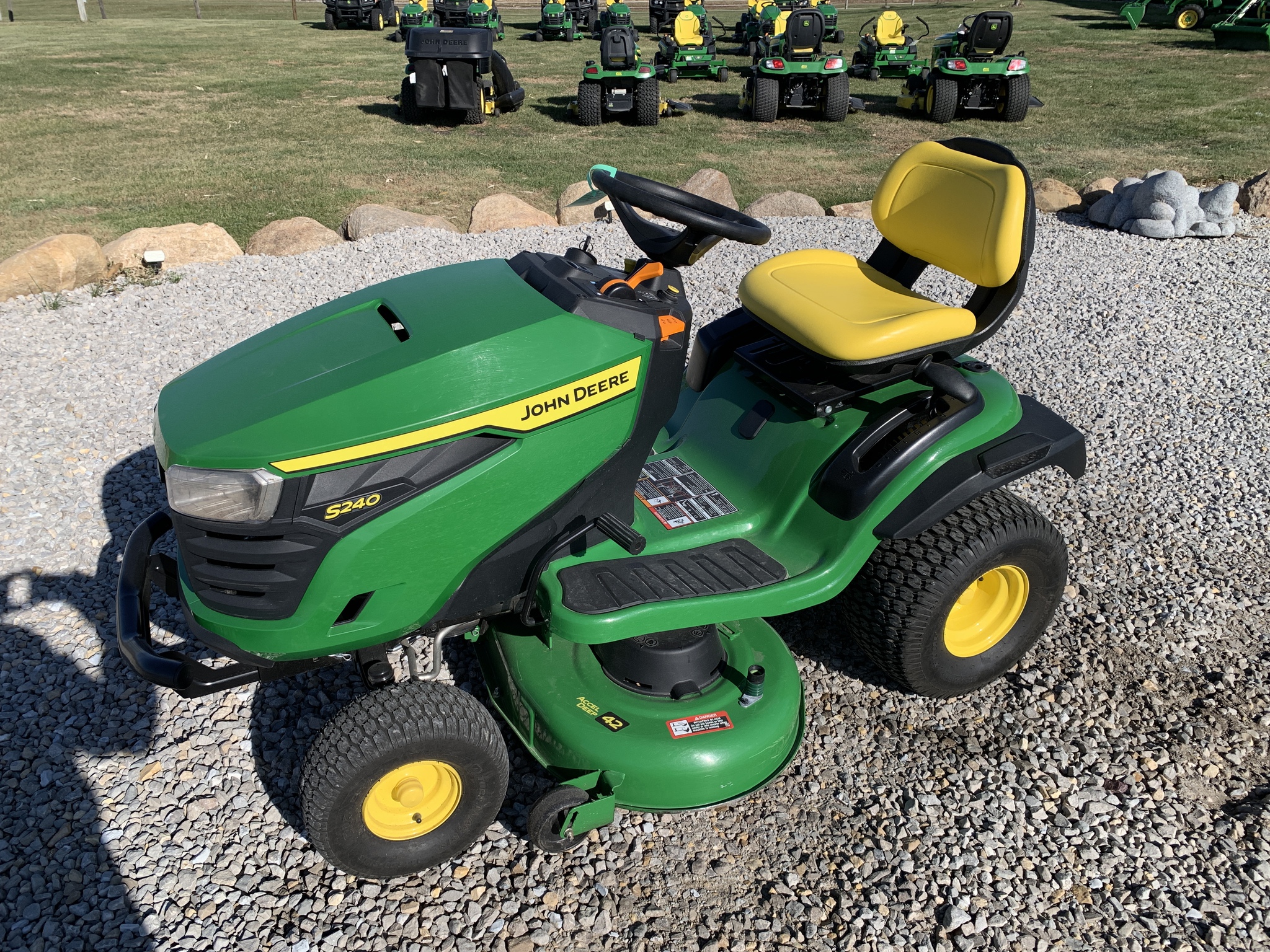 2024 John Deere S240 Image 3