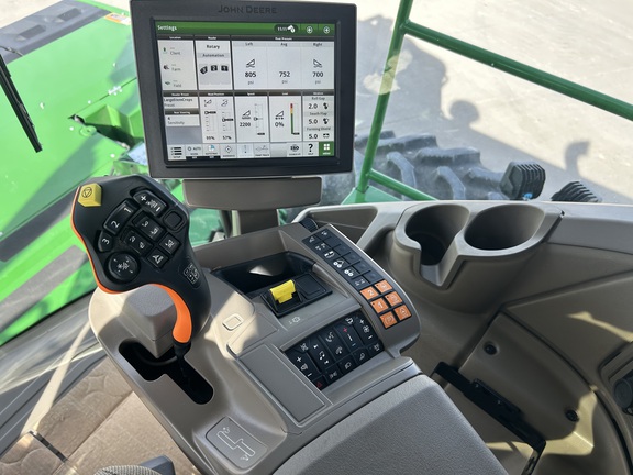 2024 John Deere W235R (9th thumbnail)