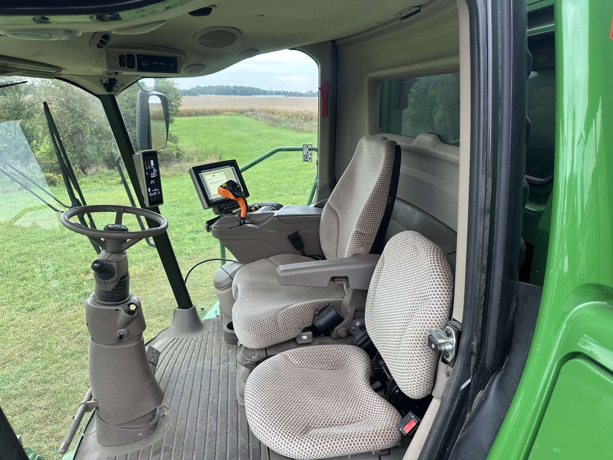 2020 John Deere S770 Image 16