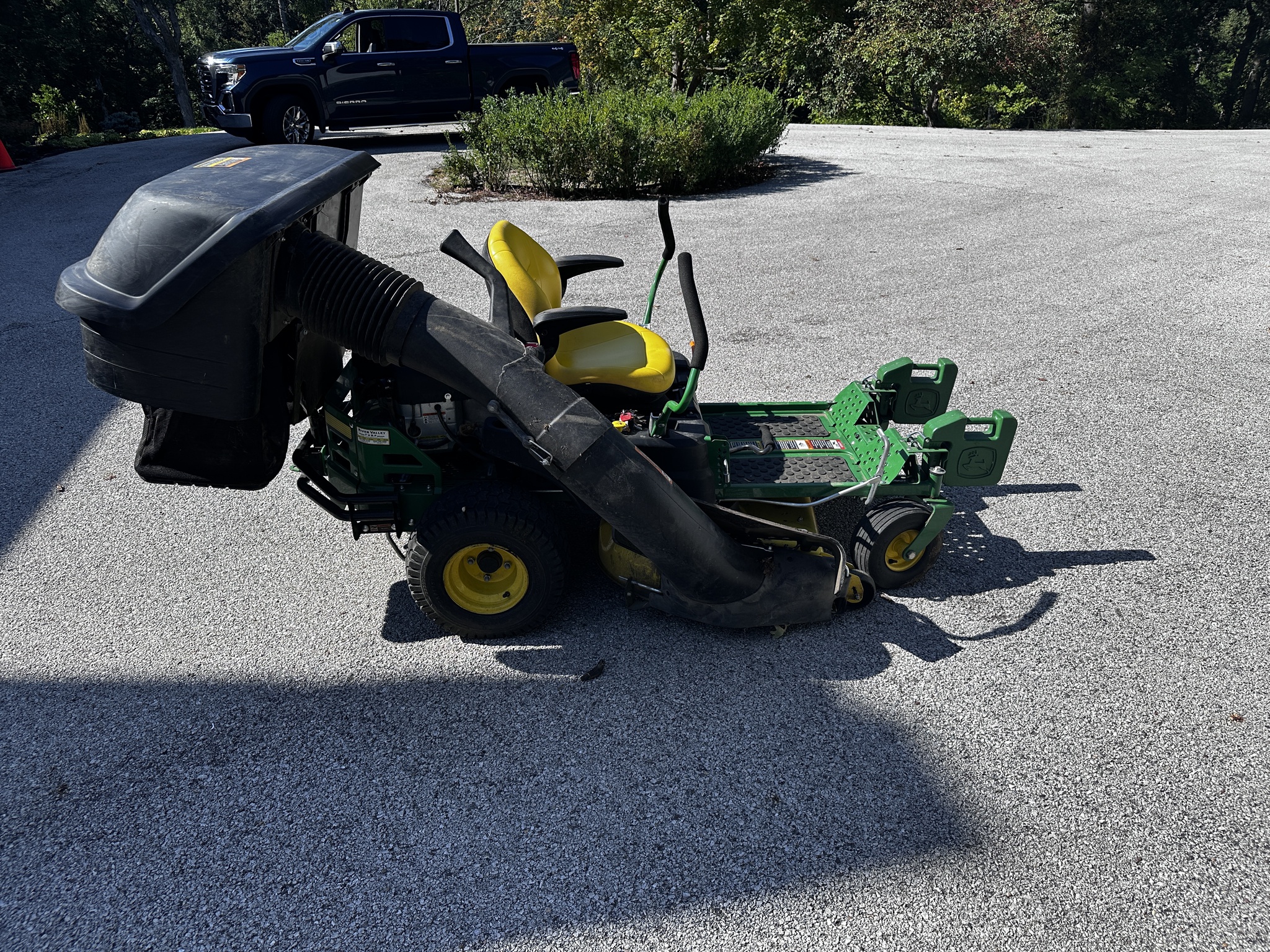 2020 John Deere Z345R Image 4