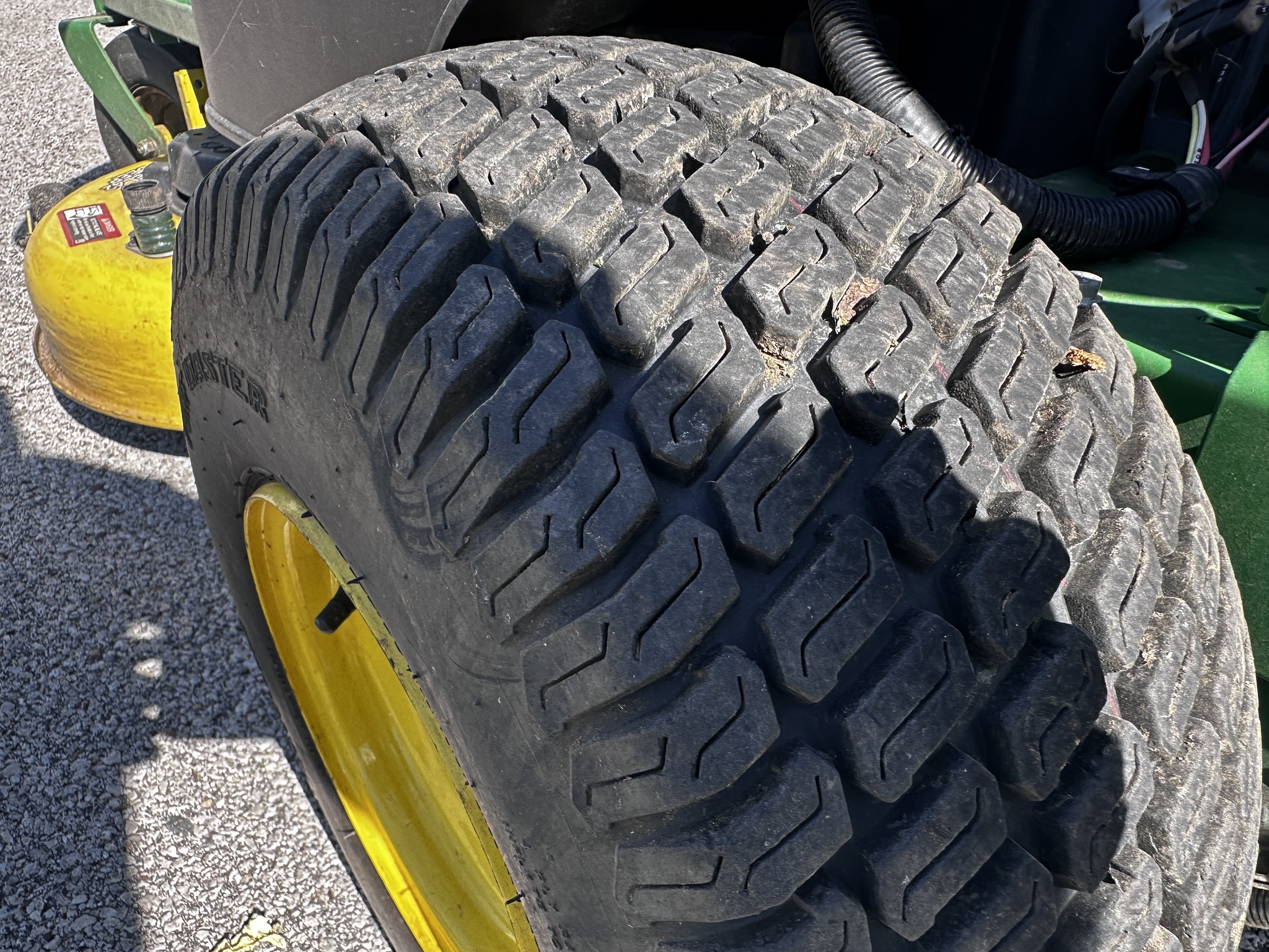 2020 John Deere Z345R Image 10