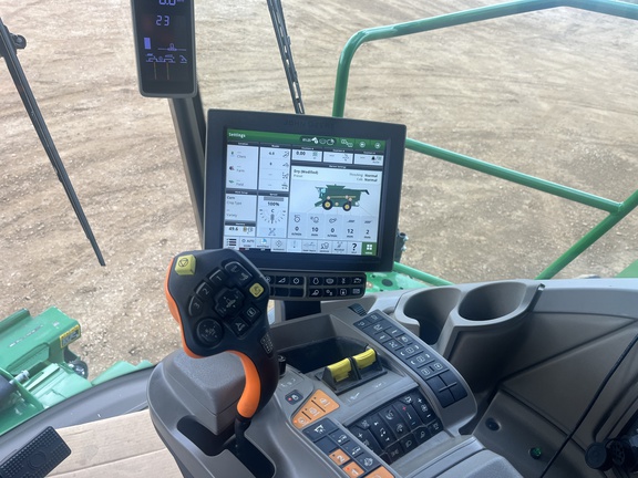 Used 2022 John Deere X9 1100 Combines at Horizon Ag & Turf in High Prairie, AB - Photo9
