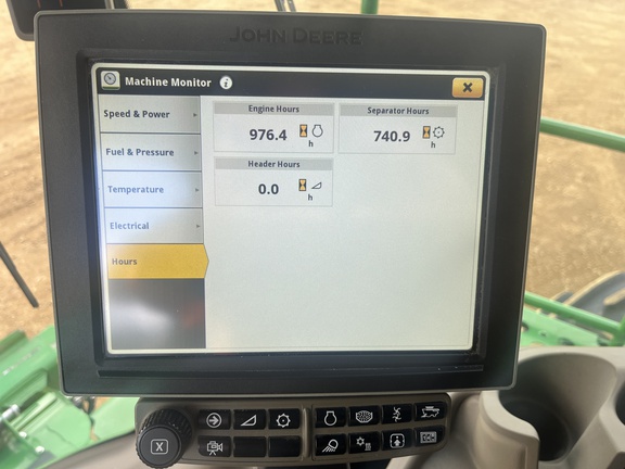 Used 2022 John Deere X9 1100 Combines at Horizon Ag & Turf in High Prairie, AB - Photo13