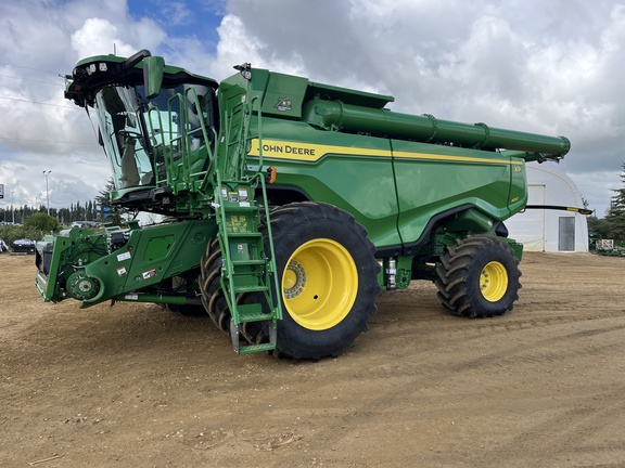  John Deere X9 1100
