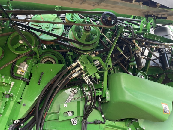 Used 2022 John Deere X9 1100 Combines at Horizon Ag & Turf in High Prairie, AB - Photo21
