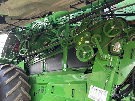 Used 2022 John Deere X9 1100 Combines at Horizon Ag & Turf in High Prairie, AB - Photo22