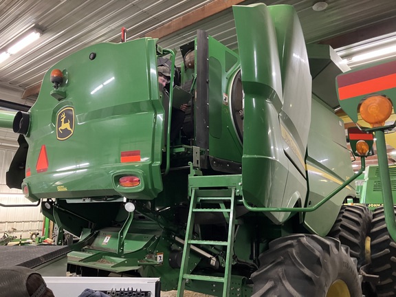 2015 John Deere S670 - Photo13