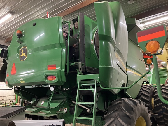 2015 John Deere S670 - Photo14