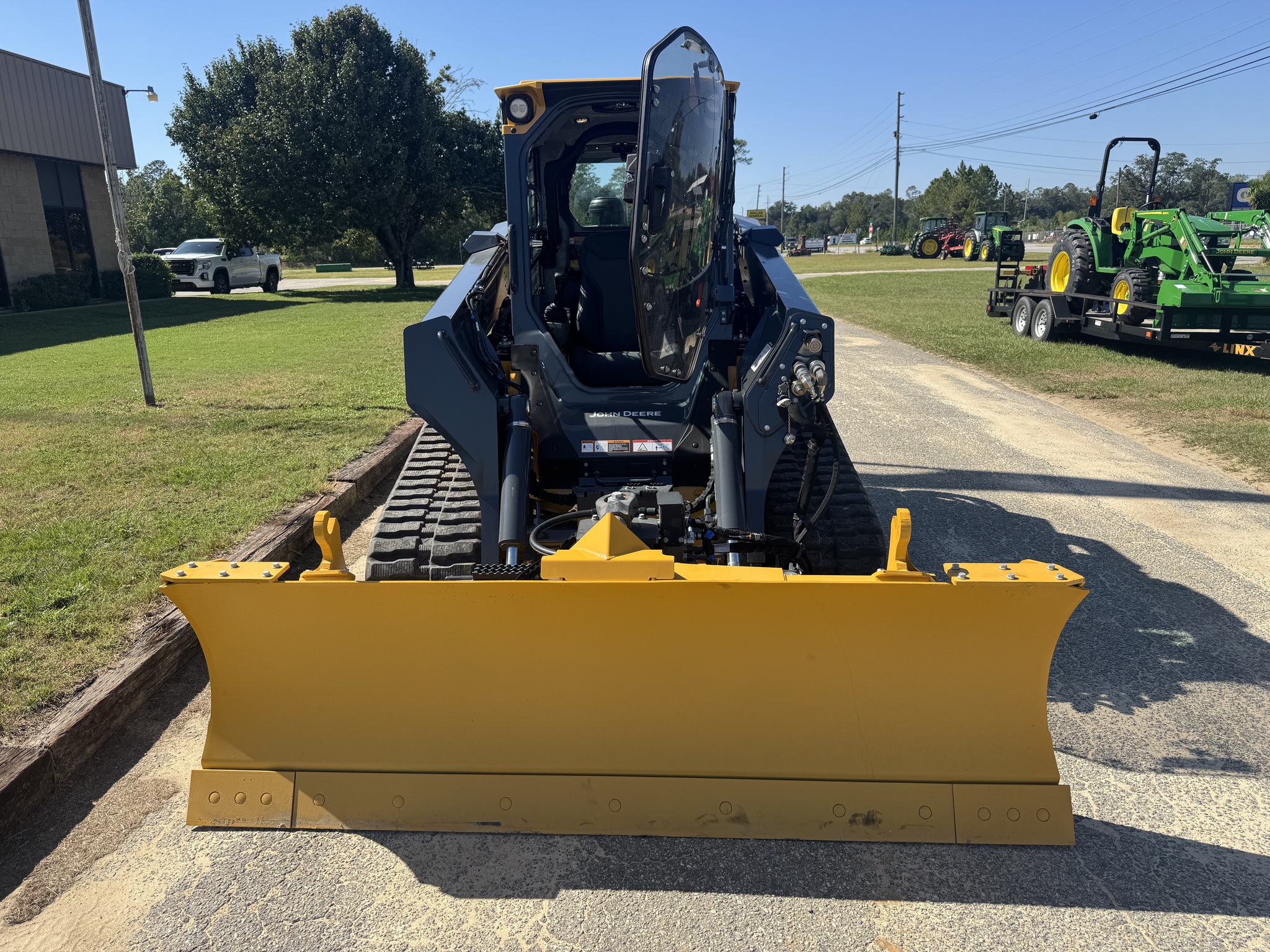 2025 John Deere 335 P Image 2