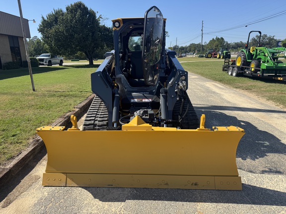 2025 John Deere 335P-2