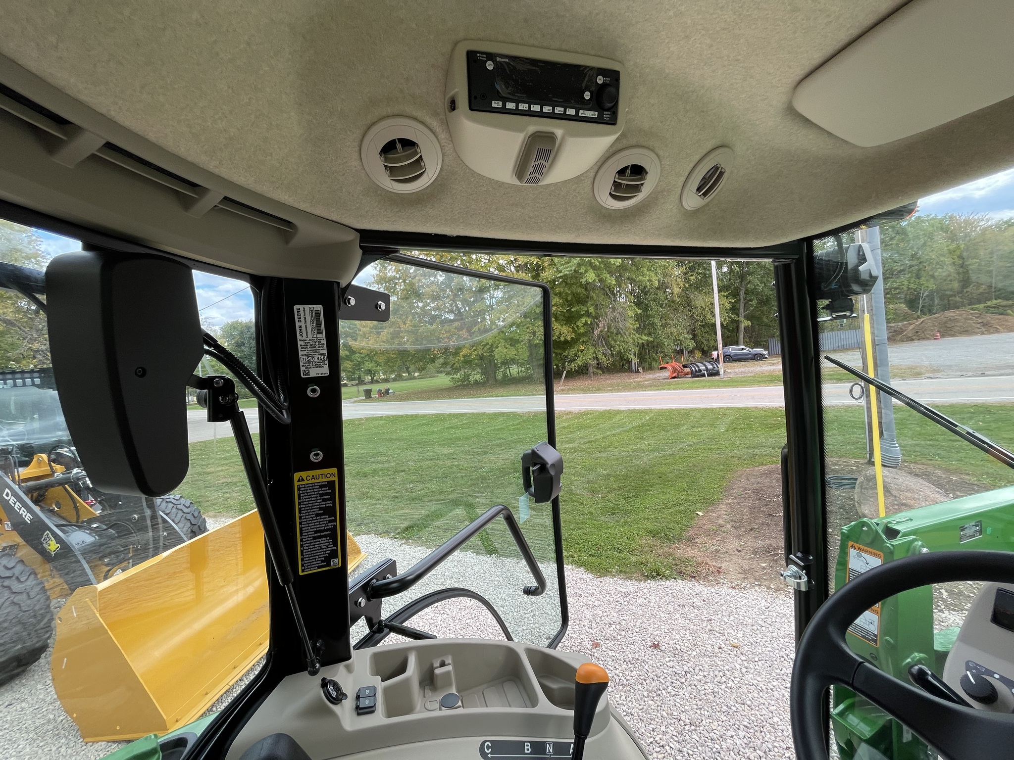 2025 John Deere 4066R Image 13