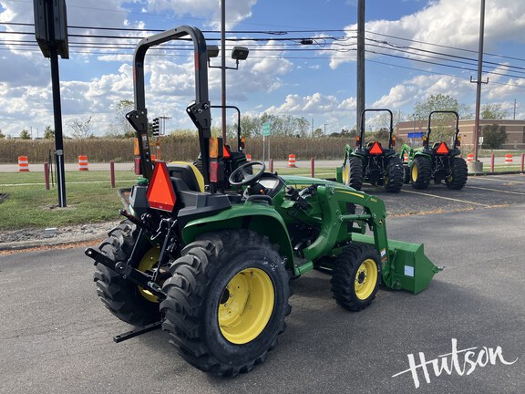 Photo of 2024 John Deere 3032E