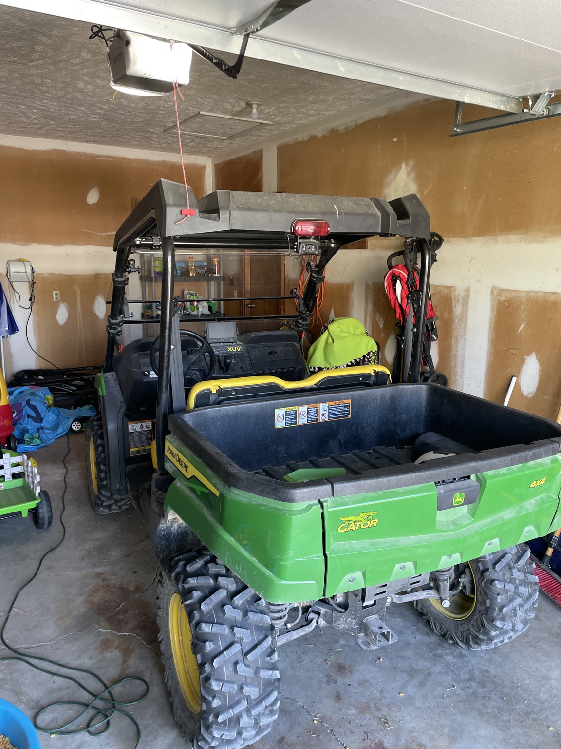 2021 John Deere XUV 560E Image 4