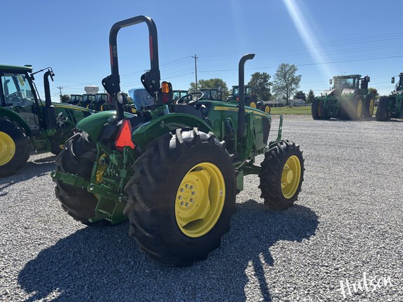 Photo of 2024 John Deere 5075E