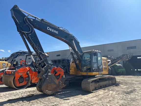 2023 John Deere 245 P-Tier