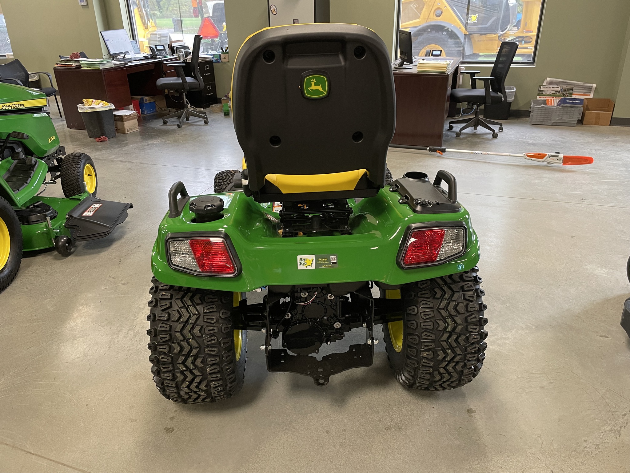 2025 John Deere x738 Image 2