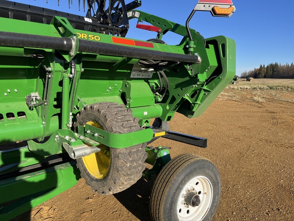 Used 2025 John Deere HDR 50 Combine Platforms at Horizon Ag & Turf in High Prairie, AB - Photo8