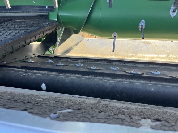 Used 2025 John Deere HDR 50 Combine Platforms at Horizon Ag & Turf in High Prairie, AB - Photo13