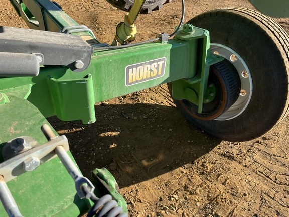 Used 2025 John Deere HDR 50 Combine Platforms at Horizon Ag & Turf in High Prairie, AB - Photo19