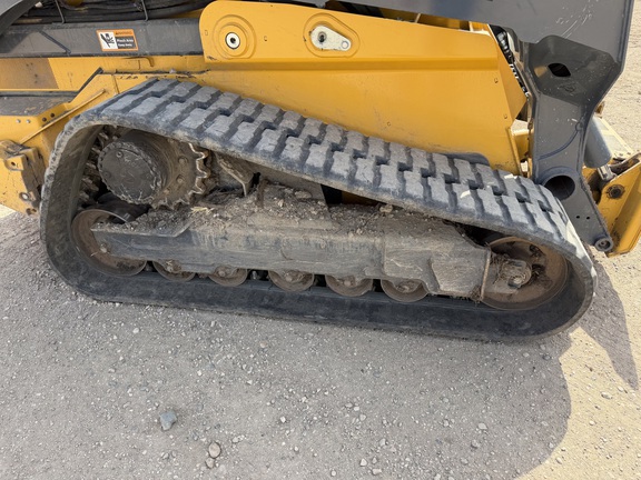 2024 John Deere 333G - Photo13