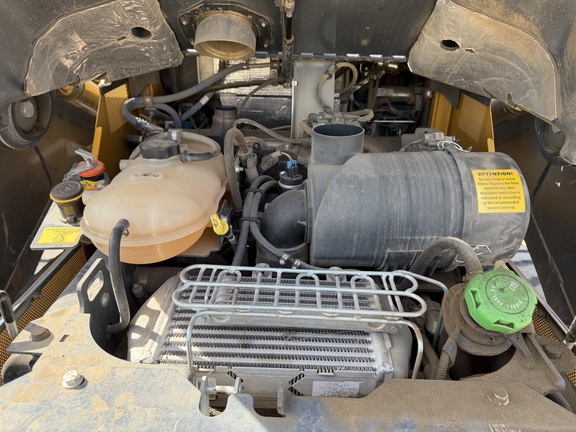 2024 John Deere 333G - Photo17