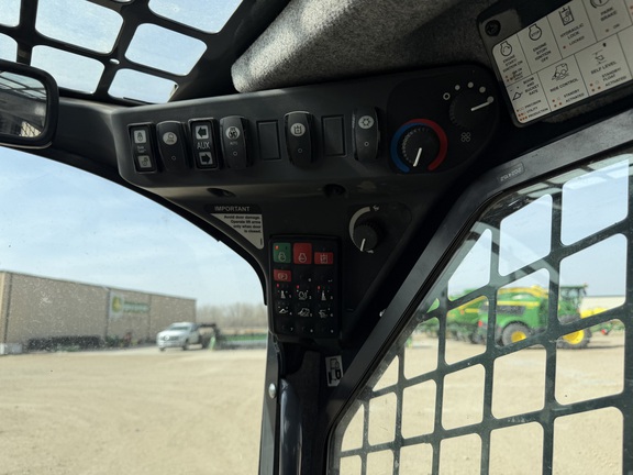 2024 John Deere 333G - Photo22