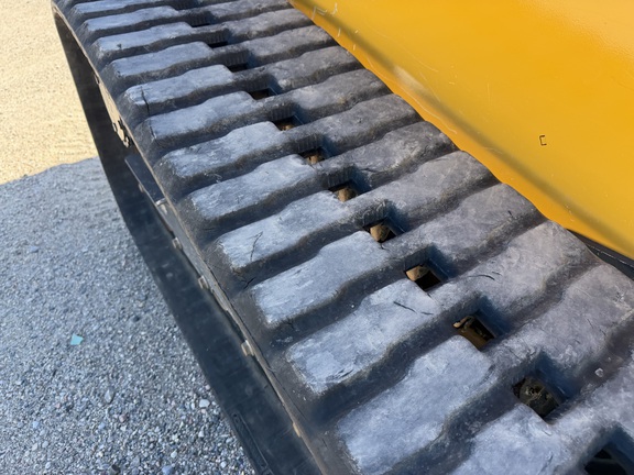 2024 John Deere 333G - Photo12