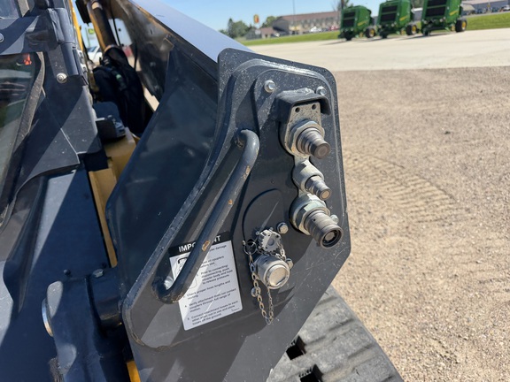 2024 John Deere 333G - Photo19
