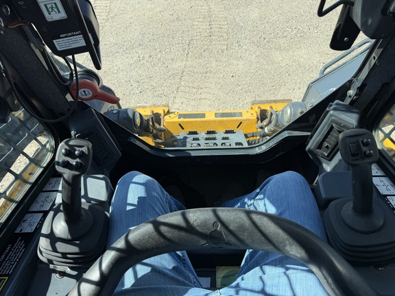 2024 John Deere 333G - Photo21