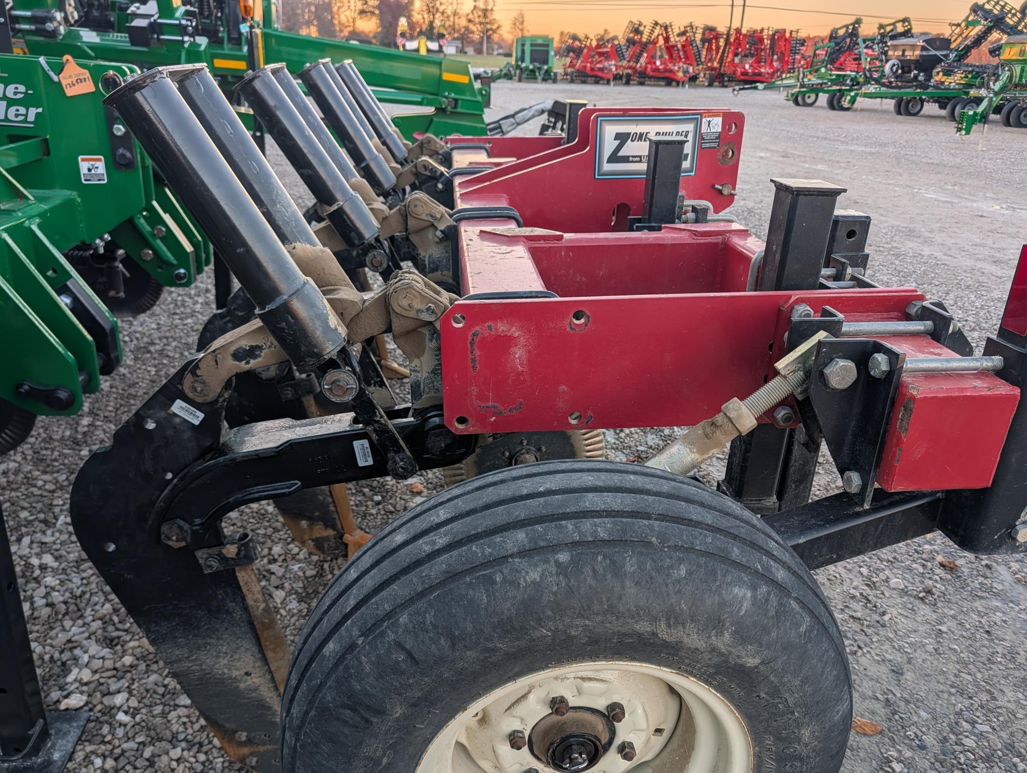 2002 Unverferth 130 Image 3